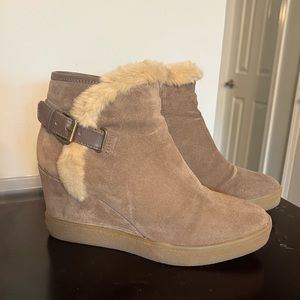 Aquatalia Wedge Bootie. Super warm and cute. Size 8.5